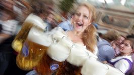 Nemecko má po útokoch obavy, Oktoberfest zakázal batohy a tašky