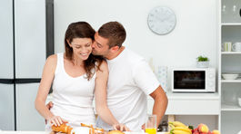 Pozície, v ktorých vám bude bozkávanie chutiť ešte lepšie