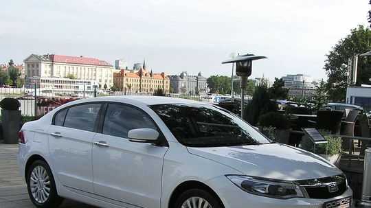 Qoros 3
