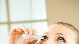 Umelé slzy v kvapkách