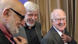 Nobelovu cenu za fyziku získal Higgsov bozón