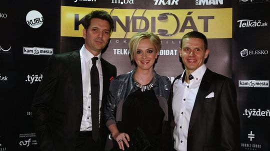Trio ústredných hrdinov filmu Kandidát - zľava:...
