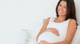 Poistné zaplatené v nesprávnej výške a včas môže matky-živnostníčky pripraviť o materské