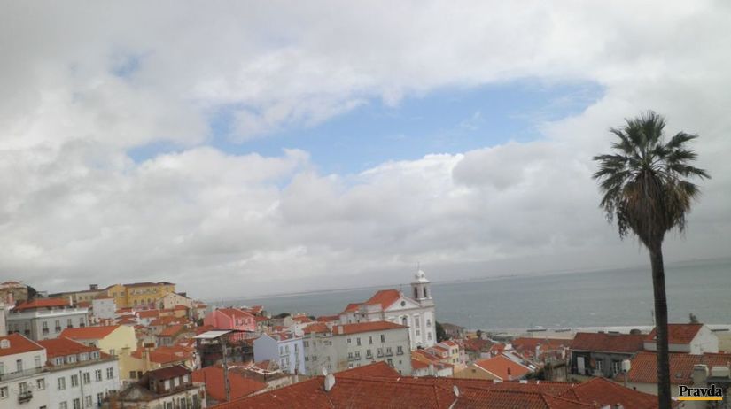 Lisabon pohľad z Alfamy.