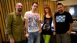 Skupina Bloom v štúdiu. 