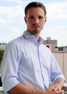 Dr. med. dent. Róbert Rosa.