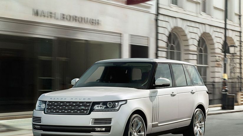 Rebríčku modelov vládne luxusný Land Rover...