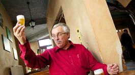 Kontroluje výčapy, degustuje a šíri dobré meno piva