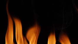 V Trnave horela skládka odpadu 