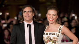 Scarlett Johansson a Joaquin Phoenix
