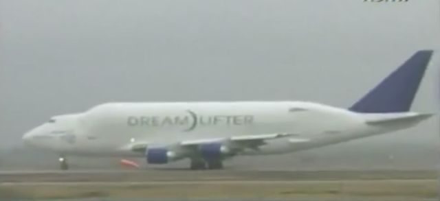 Boeingu sa nakoniec podarilo zo zlého letiska...