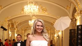 Moderátorku Adrianu Kmotríkovú operovali - mala nádor na mozgu