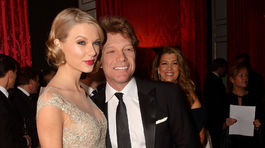 Spevák Jon Bon Jovi a speváčka Taylor Swift...
