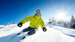 Skibus prepravuje lyžiarov z Novohradu do štyroch podpolianskych stredísk