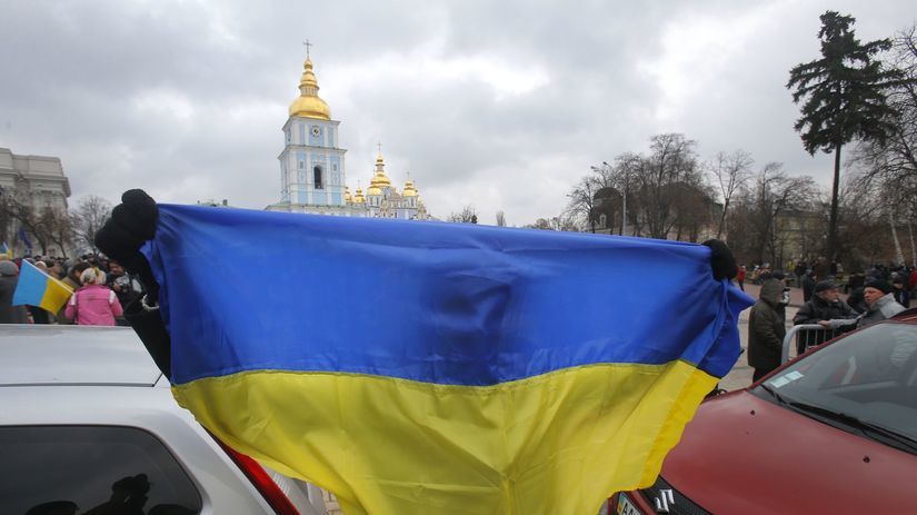 Ukrajina, protest, demonštrant, vlajka