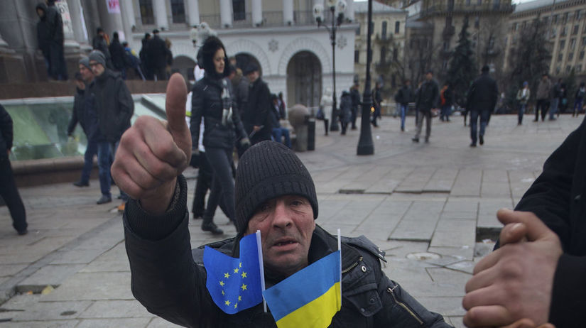 Ukrajina, vlajky