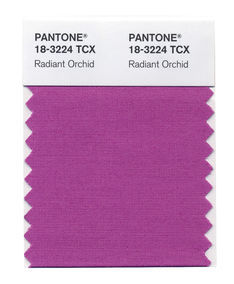 Radiant Orchid alebo v doslovnom preklade...
