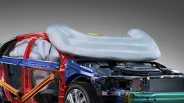 Končí Volvo s airbagmi pre chodcov?