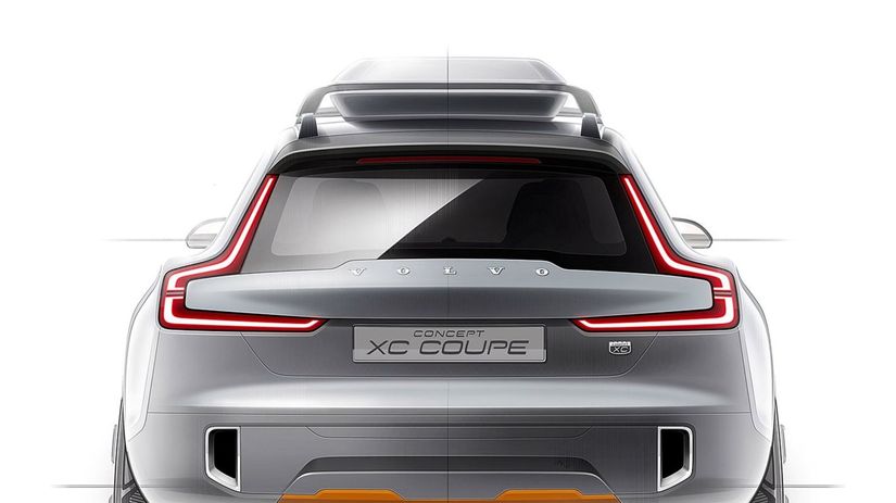 Zadnej časti dominujú svetlá vytiahnuté až do...