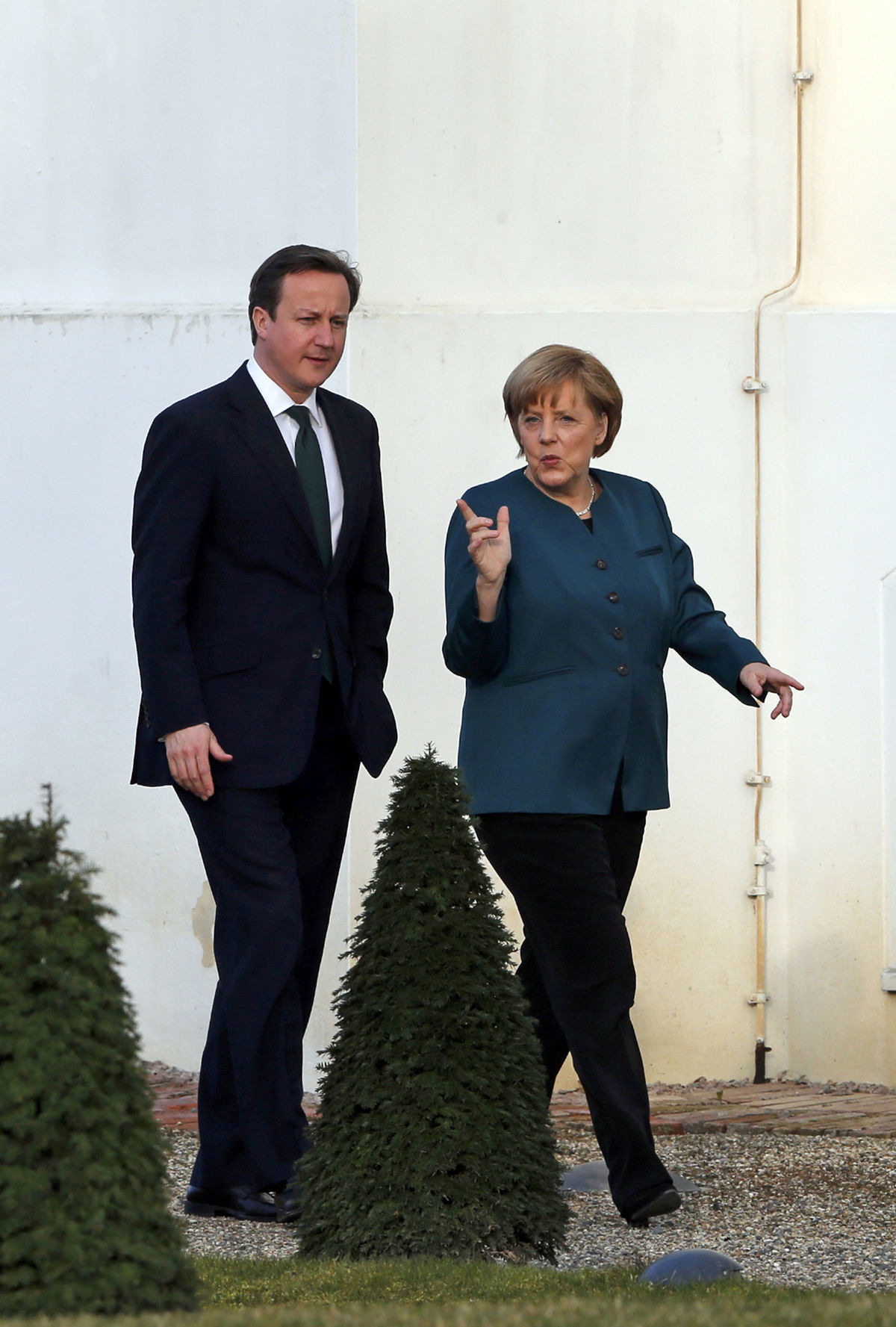 Britský premiér David Cameron rokoval s...