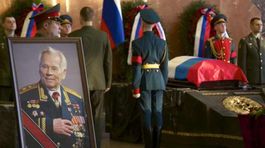 Kalašnikova vyprevadili kalašnikovy