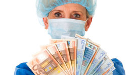 Veľa šéfov kliník či primárov medzi obvinenými nie je