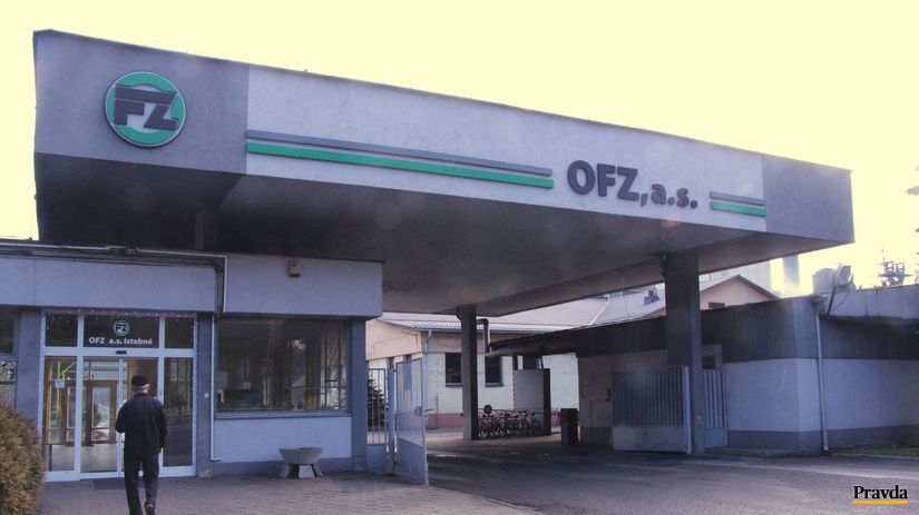 orava, ferozliatiny, závod, podnik, prepúšťanie