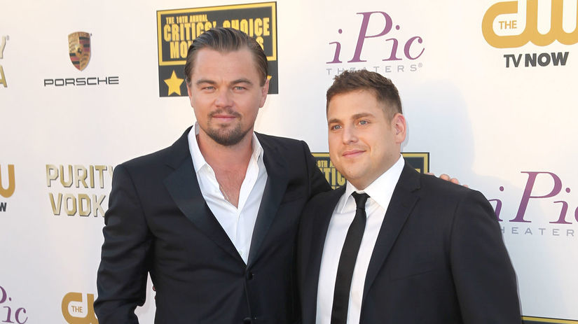 Leonardo DiCaprio (vľavo) a Jonah Hill