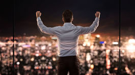 Firmy spochybňujú, že Slováci robia veľa v noci. Štatistici sa vraj zle pýtajú