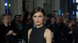 Herečka Keira Knightley si na premiéru obliekla...