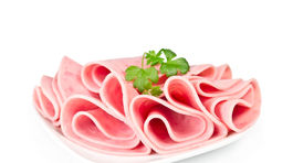 Mäsové výrobky jedzte, ale s mierou, vyzývajú zdravotníci 