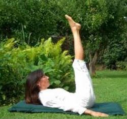 Natiahnutie chrbta - jeden z piatich tibeťanov.