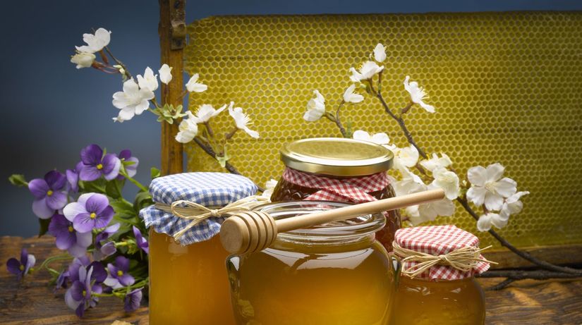 med, produkty včiel, včelí plást