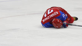 ZOH 2014, soči, hokej, slovensko - rusko,  ilja kovaľčuk, zranenie