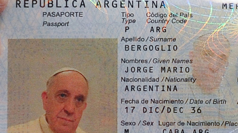 pápež, doklady, pas