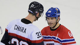 Handzuš na kolotoči, Chára ako štatista. Pozrite si, ako Jágr ničil Slovákov