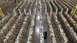 Šancu v Amazone v Seredi dostanú aj nekvalifikovaní ľudia