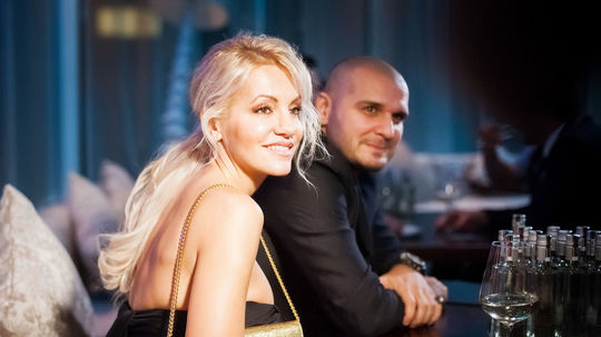 Speváčka Dara Rolins so svojím partnerom -...