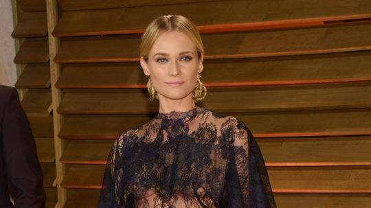 Herečka Diane Kruger v čipkovanej kreácii...
