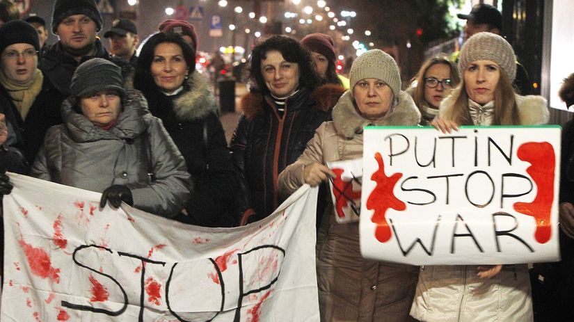 Varšavčania protestujú proti krokom Ruska na...