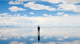 800px-Salar uyuni Gugganij