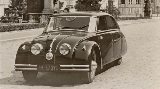 Tatra 77