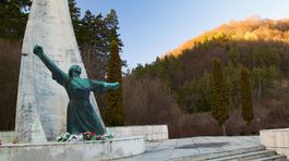 Zomrú pamätníky SNP s pamätníkmi na SNP?