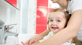 Nechyťte virózu z chytania kľučiek!