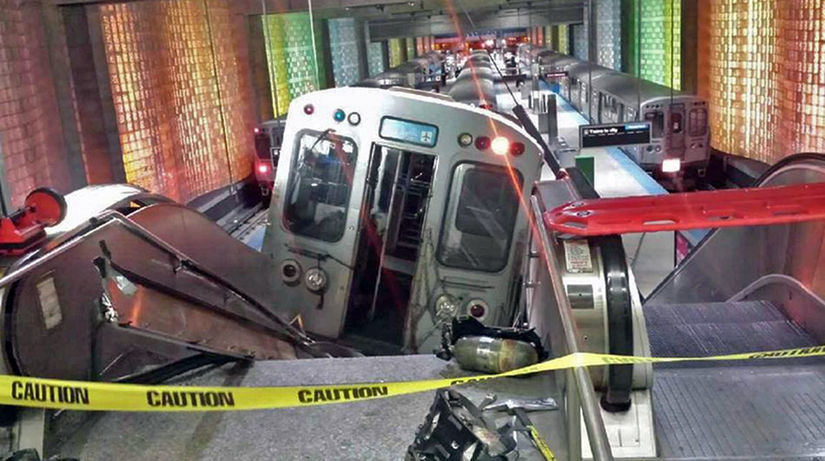 Chicago, metro, nehoda, zranení