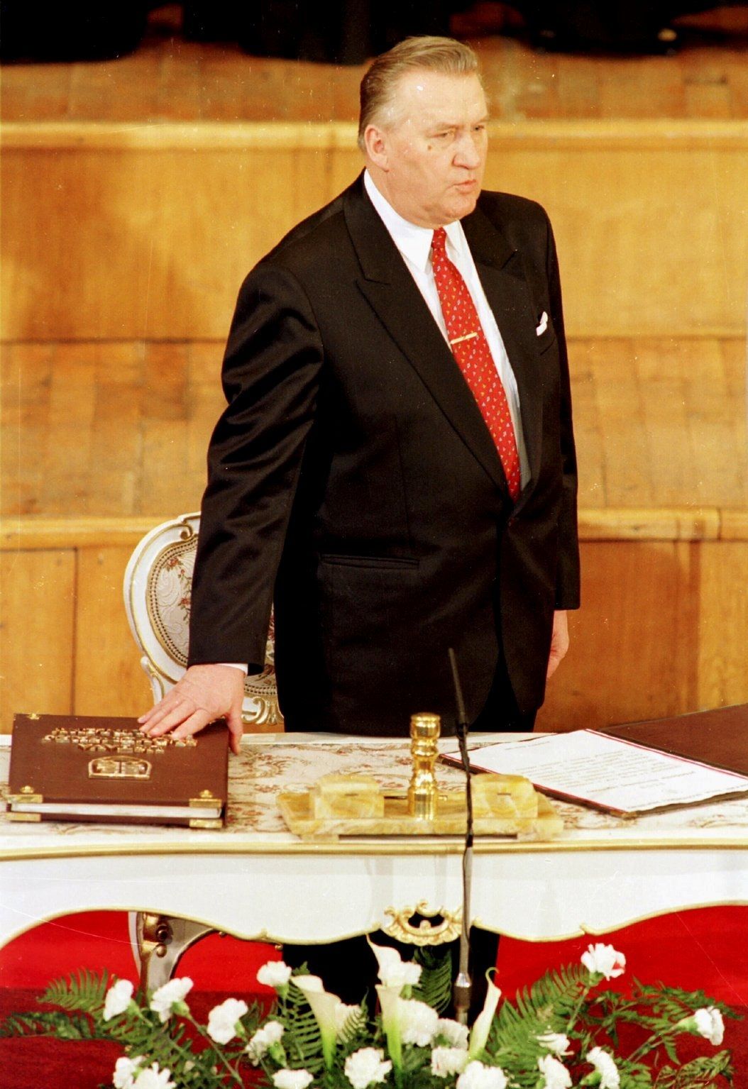 Slávnostná inaugurácia 2. marca 1993: Michal...