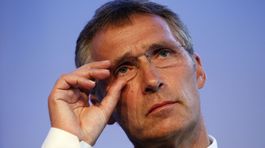 Stoltenberg: Rusko chce meniť európske hranice, ale krajiny NATO neohrozuje