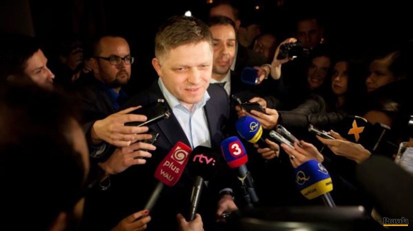 Do budovy Smeru prišiel Robert Fico.