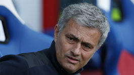 Mourinho testuje na rozhodcoch wengerovský slovník. A čaká na reakciu