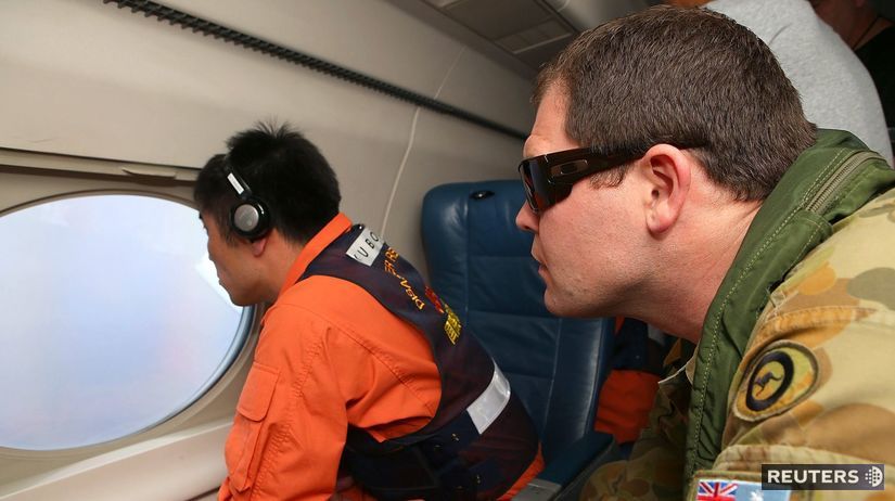 malajzijské lietadlo, pátranie, pilot, záchranári